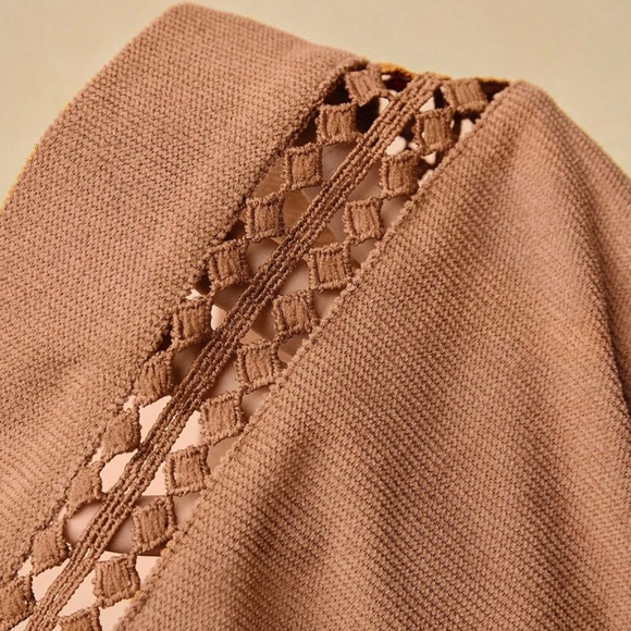 Plus Brown Stretchy Waist Pockets Cropped Pants - Picture 5 of 5